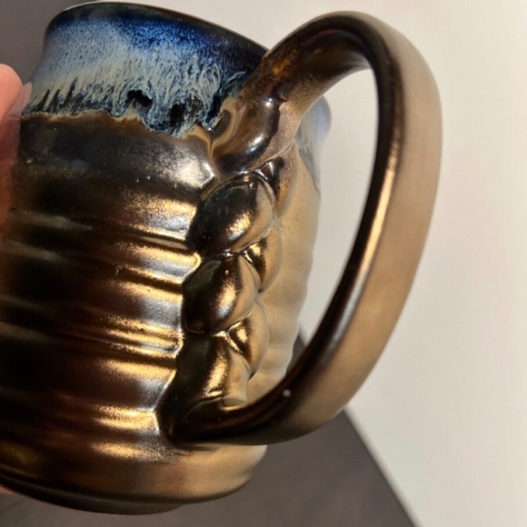 La Rochelle Artisan Crafted Stoneware Coffee Mug Blue & Metallic Gold/Bronze - Picture 4 of 10